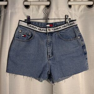 tommy hilfiger logo shorts